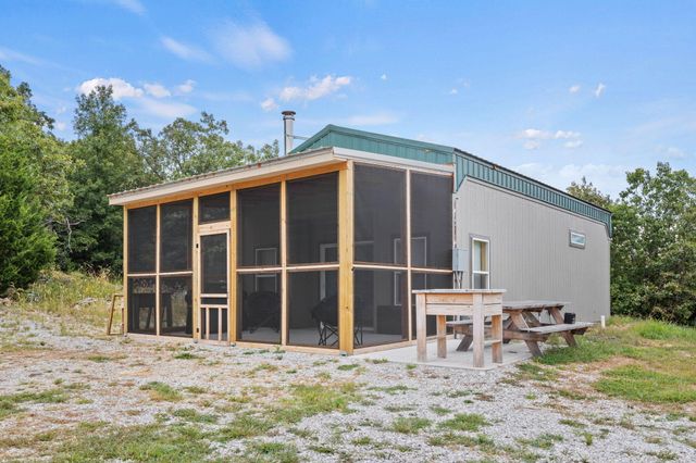 11571 Co Rd E 76 211, Ava, MO 65608