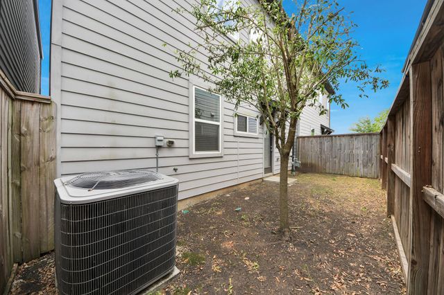 3305 Daphne Street, Houston, TX 77021