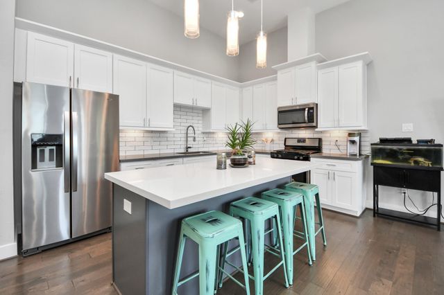 3305 Daphne Street, Houston, TX 77021