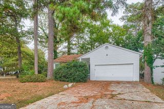 2034 Corners Circle, Lithonia, GA 30058