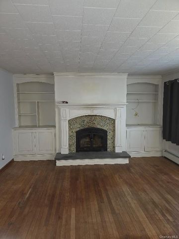 290 Gull Pond Lane, Greenport, NY 11944