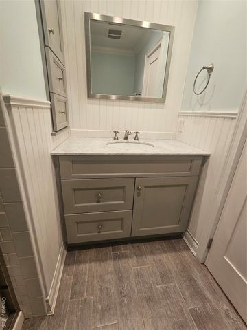 290 Gull Pond Lane, Greenport, NY 11944