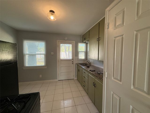4127 Fox Drive, Fort Worth, TX 76117