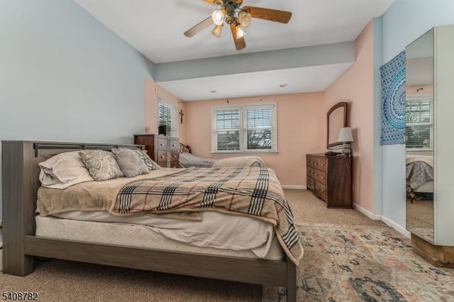 37 E SOMERSET STREET, Raritan Boro, NJ 08869