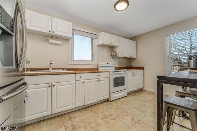 37 E SOMERSET STREET, Raritan Boro, NJ 08869