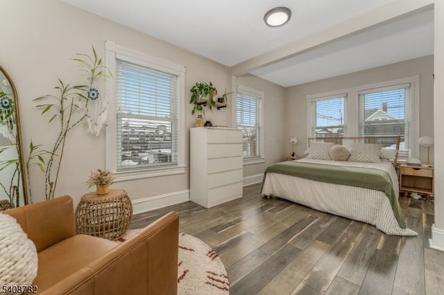 37 E SOMERSET STREET, Raritan Boro, NJ 08869