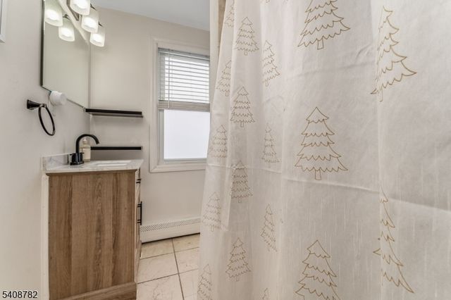 37 E SOMERSET STREET, Raritan Boro, NJ 08869