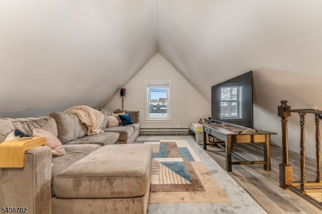 37 E SOMERSET STREET, Raritan Boro, NJ 08869