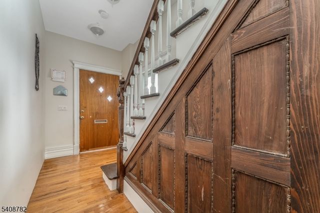 37 E SOMERSET STREET, Raritan Boro, NJ 08869