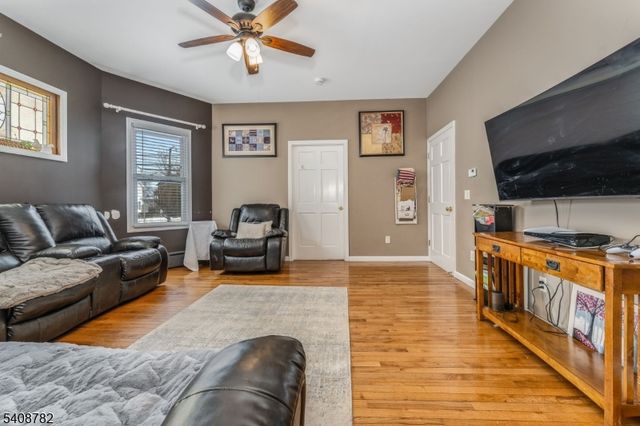 37 E SOMERSET STREET, Raritan Boro, NJ 08869