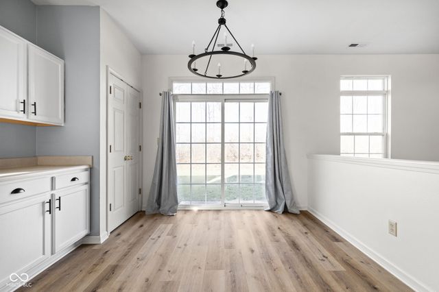 868 Flying Sun Drive, Avon, IN 46123