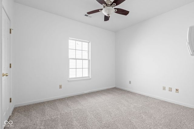 868 Flying Sun Drive, Avon, IN 46123