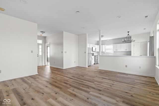 868 Flying Sun Drive, Avon, IN 46123