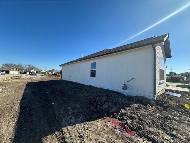 20801 Fairview Street, Edgerton, KS 66021