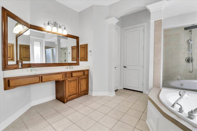 1216 Queen Peggy Lane, Lewisville, TX 75056