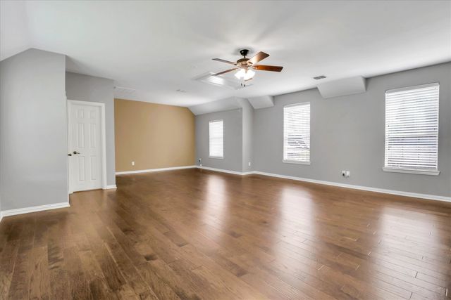 1216 Queen Peggy Lane, Lewisville, TX 75056
