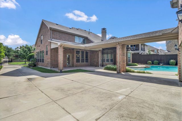 1216 Queen Peggy Lane, Lewisville, TX 75056