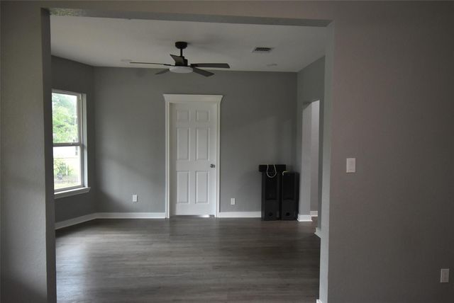 2907 Avenue K, Bay City, TX 77414