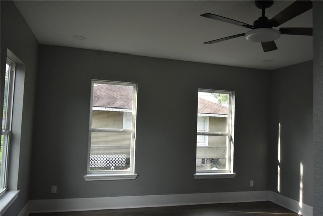 2907 Avenue K, Bay City, TX 77414