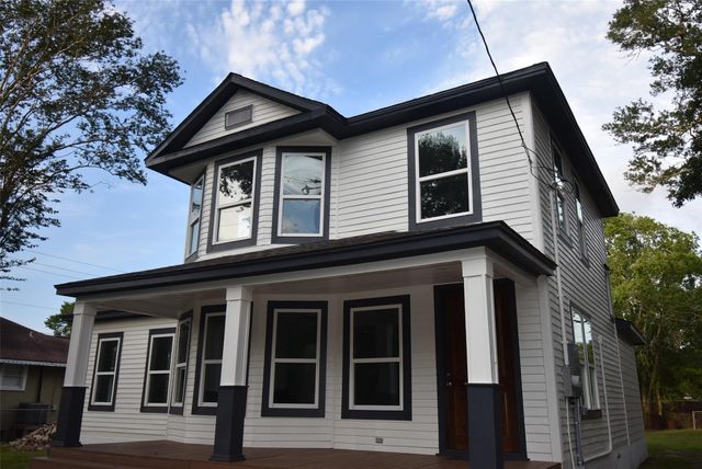 2907 Avenue K, Bay City, TX 77414