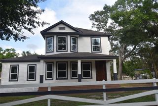 2907 Avenue K, Bay City, TX 77414