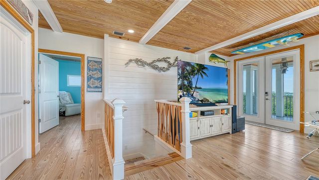180 HORSESHOE LOOP ROAD, Terra Ceia, FL 34250