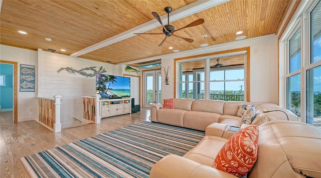 180 HORSESHOE LOOP ROAD, Terra Ceia, FL 34250