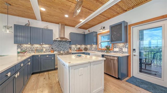 180 HORSESHOE LOOP ROAD, Terra Ceia, FL 34250