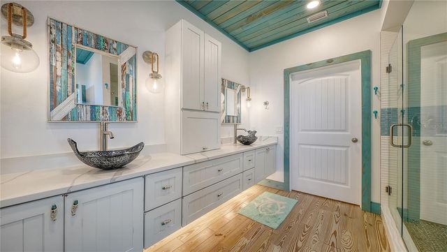 180 HORSESHOE LOOP ROAD, Terra Ceia, FL 34250