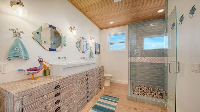 180 HORSESHOE LOOP ROAD, Terra Ceia, FL 34250