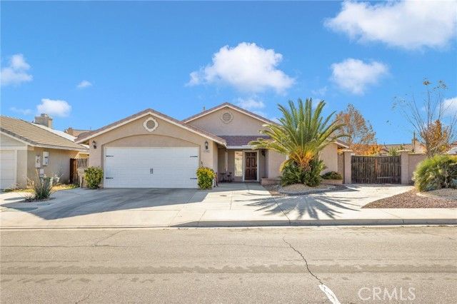 14405 Cedar, Hesperia, CA 92344