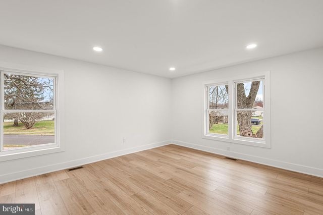 356 MAGNOLIA RD, Warminster, PA 18974