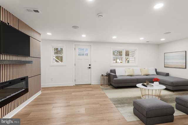 356 MAGNOLIA RD, Warminster, PA 18974