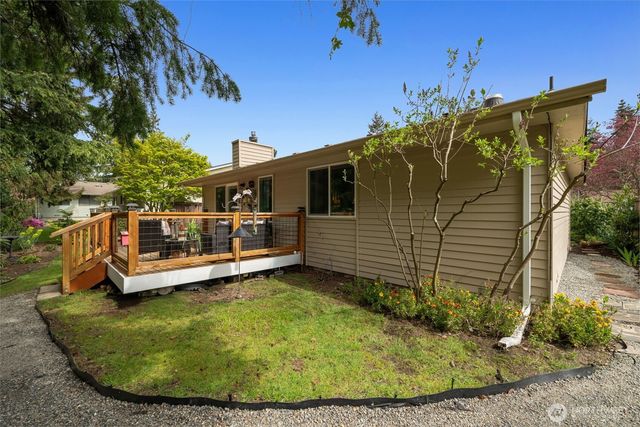 24813 10th Avenue S, Des Moines, WA 98198