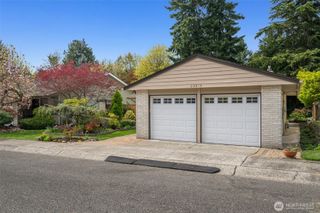 24813 10th Avenue S, Des Moines, WA 98198
