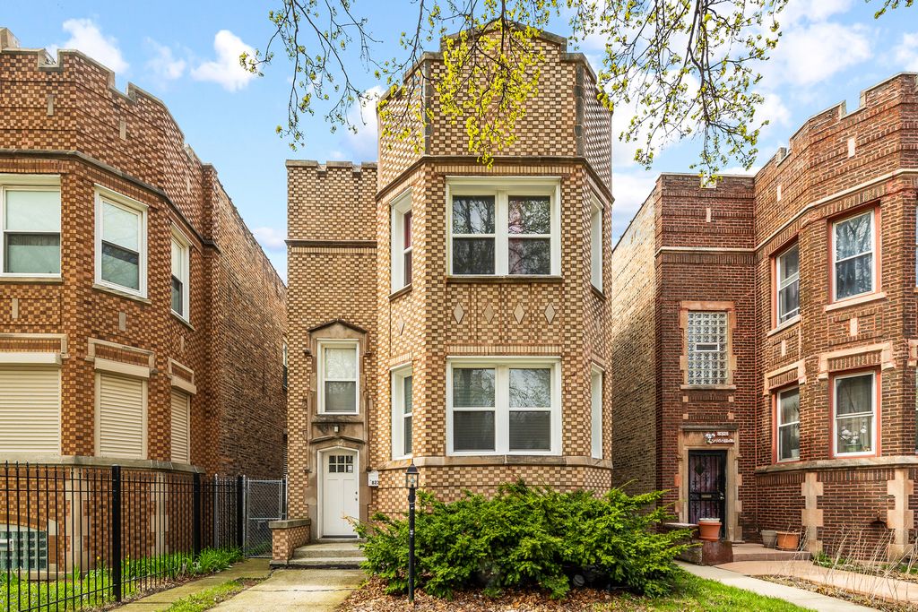 8232 S Marshfield Avenue, Chicago, IL 60620