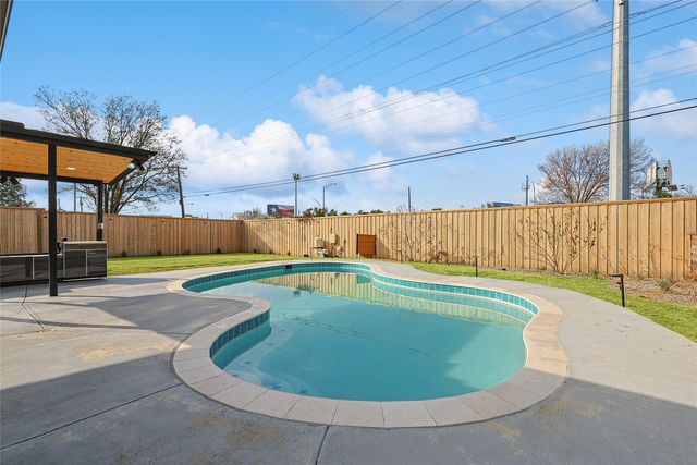 12417 Quincy Lane, Dallas, TX 75230