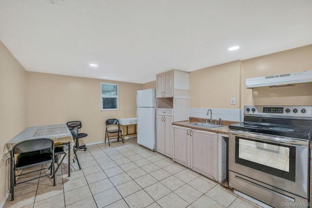 26 Smith Street, Amityville, NY 11701