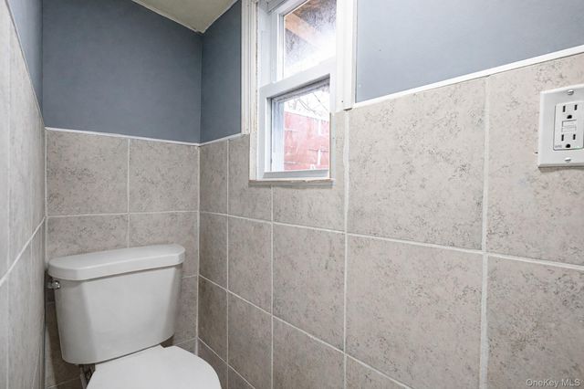 26 Smith Street, Amityville, NY 11701