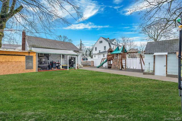 26 Smith Street, Amityville, NY 11701