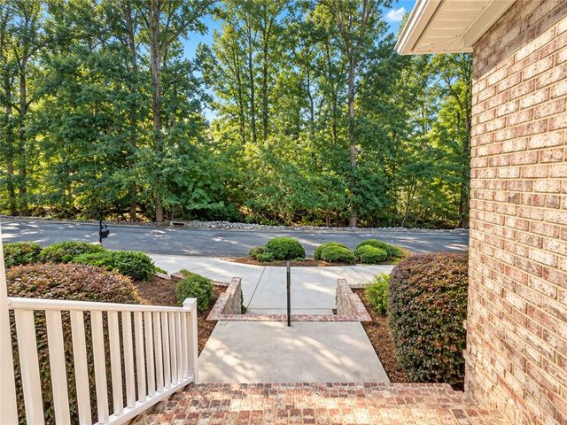 322 Avenue of Oaks, Anderson, SC 29621