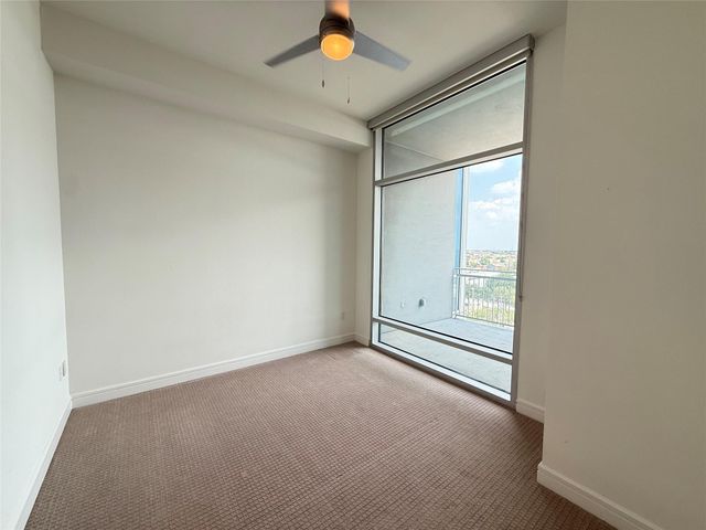 3300 Main St A8, Houston, TX 77002