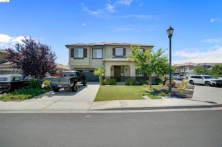 577 Sapphire Parkway, Oakley, CA 94561