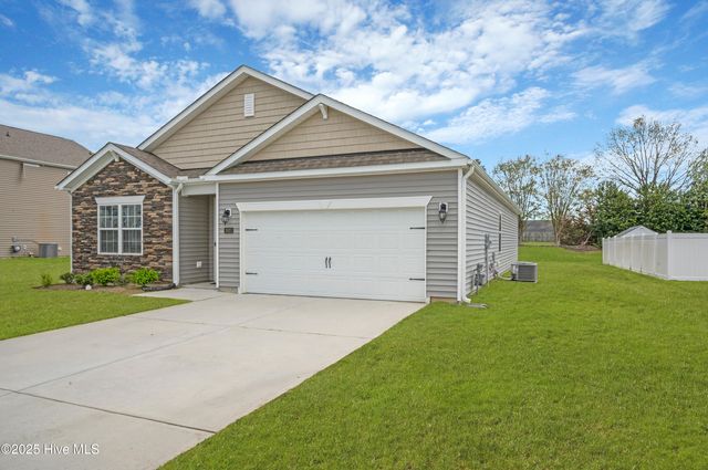3621 Corinth Drive, Greenville, NC 27834