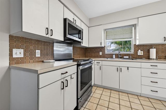 1290 EDENVILLE AVENUE, Clearwater, FL 33764