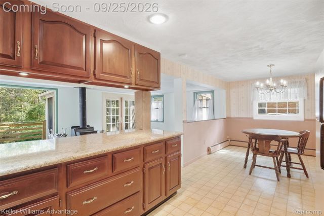 32100 W 9 Mile Road, Farmington, MI 48336