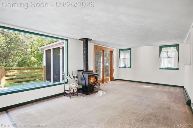32100 W 9 Mile Road, Farmington, MI 48336