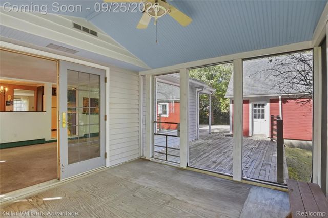 32100 W 9 Mile Road, Farmington, MI 48336
