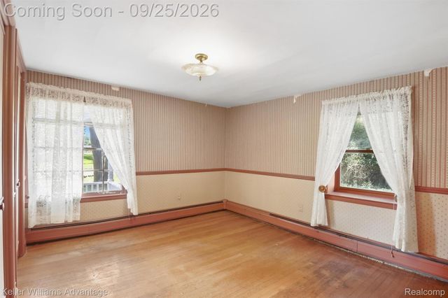 32100 W 9 Mile Road, Farmington, MI 48336
