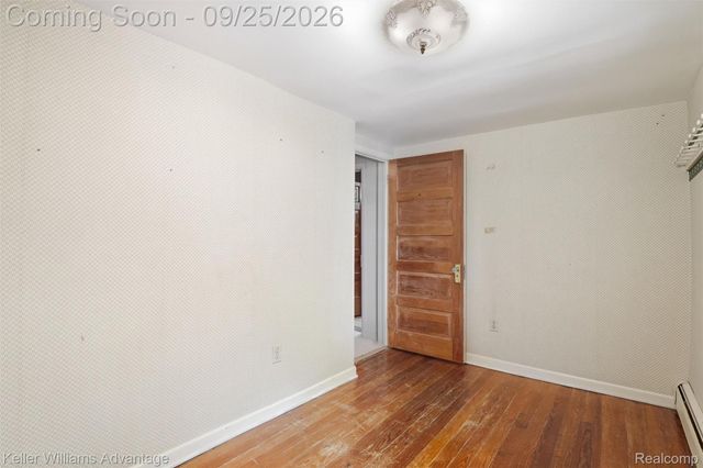 32100 W 9 Mile Road, Farmington, MI 48336